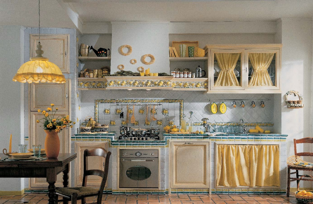 Кухонный фартук в итальянском стиле